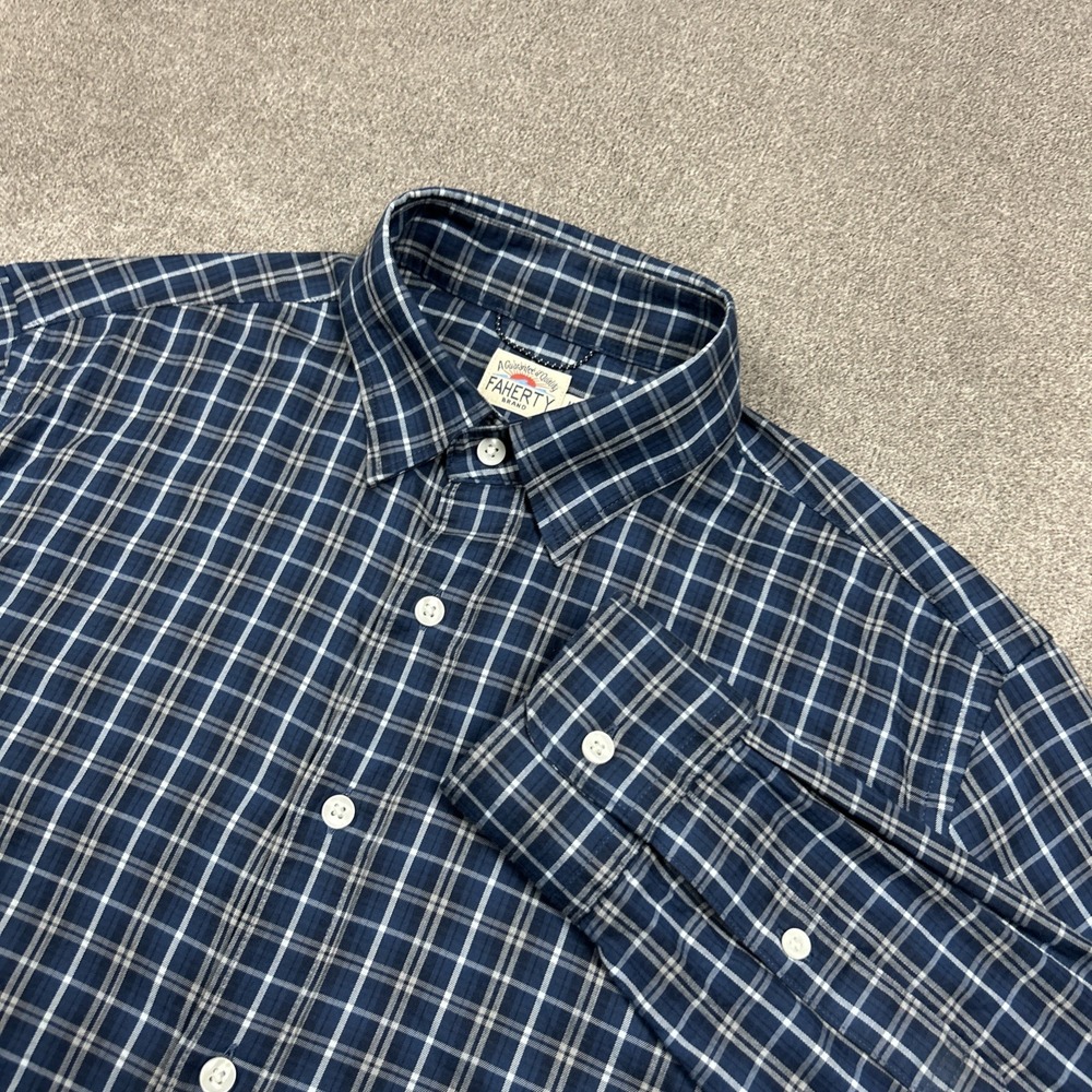 Faherty The Movement Shirt Mens Medium Blue Navy Plaid Long Sleeve Button Up